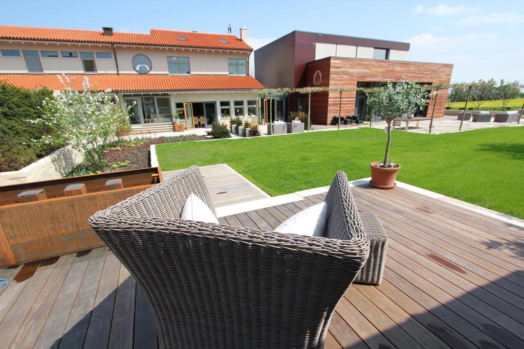 Hotellerie&Spa "Einfach Schon" Dresden Exteriör bild